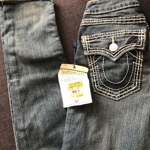 Women’s denim jeans True Religion Brand Jeans. Style skinny. Flap cover